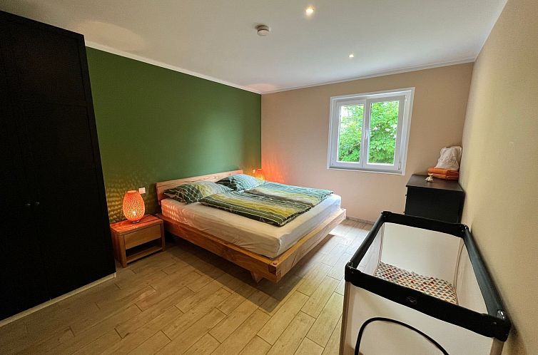 Vakantiehuis Freistehendes Ferienhaus mit Blick auf den See