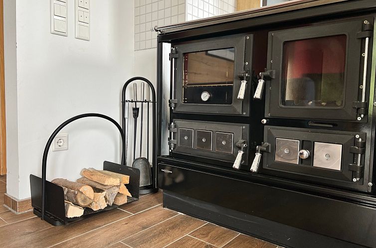 Vakantiehuis Freistehendes Ferienhaus mit Blick auf den See