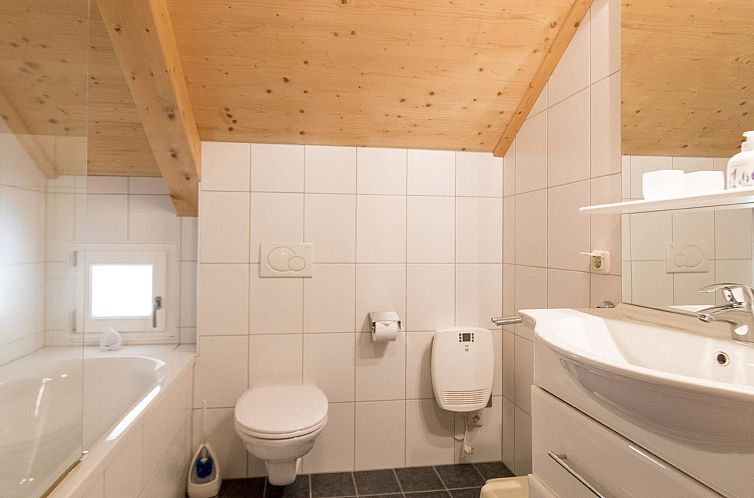 Vakantiehuis # 139 mit 4 Schlafzimmern & Sprudelbad