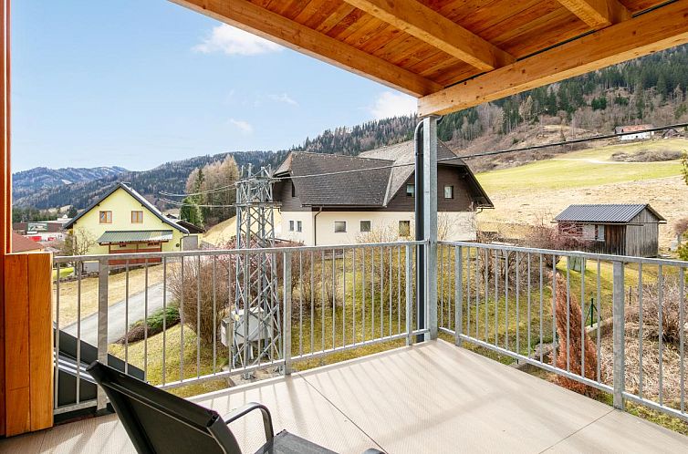 View of NRV Top 5 lodge in Moderbrugg, Styria, with spacious terraces.