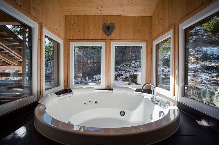 Vakantiehuis #1 mit IR-Sauna&Sprudelbad innen