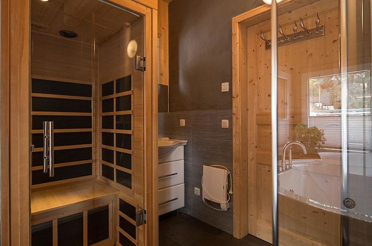 Vakantiehuis #16 mit IR-Sauna&Sprudelbad innen