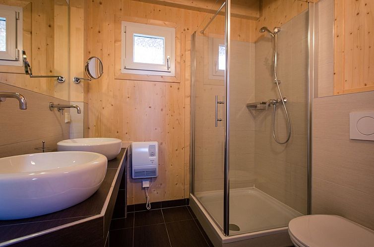 Vakantiehuis # 20 mit IR-Sauna & Sprudelwanne innen