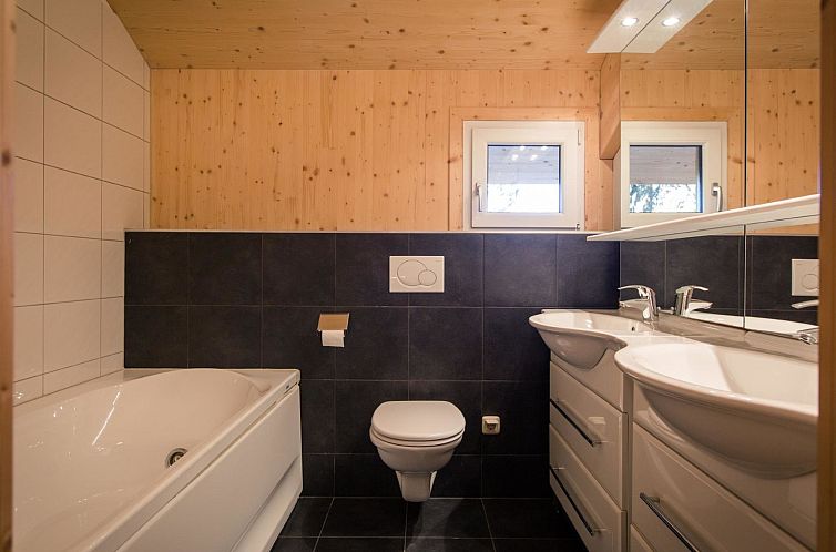 Vakantiehuis # 25 mit Sauna und Sprudelbad innen