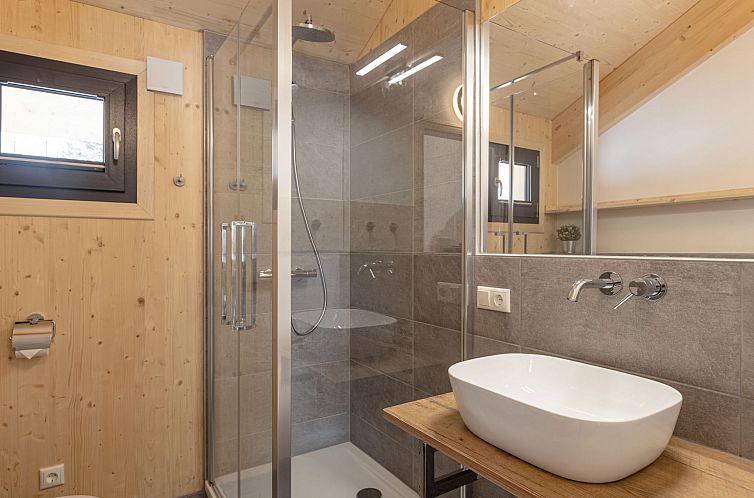 Vakantiehuis Superior Chalet mit Sprudelpool innen