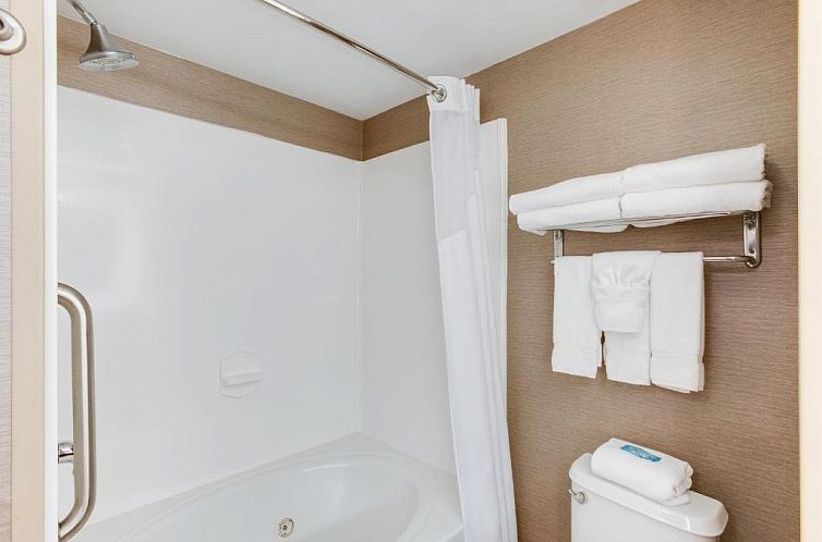 Holiday Inn Express Hotel & Suites Bethlehem, an IHG Hotel