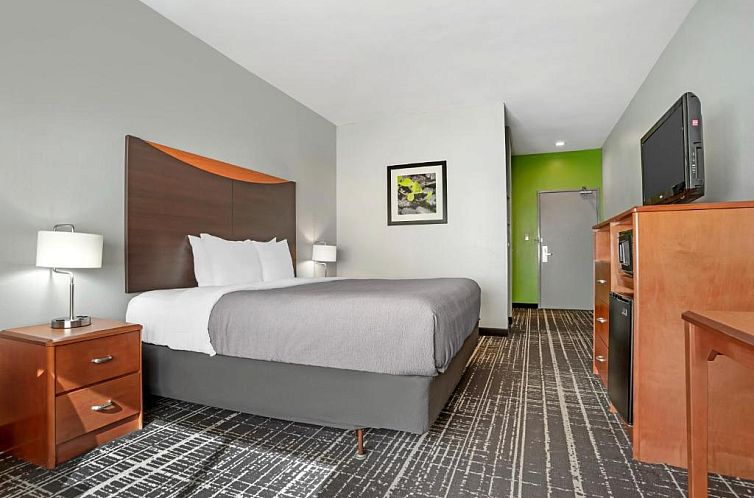 Quality Inn & Suites Birmingham - Highway 280