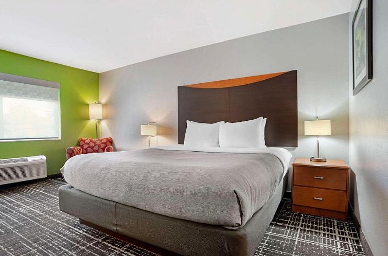 Quality Inn & Suites Birmingham - Highway 280