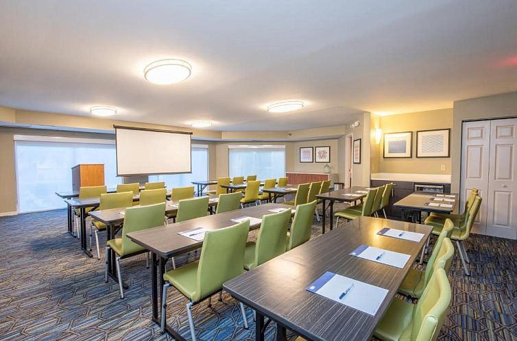 Holiday Inn Express Hotel & Suites Bradenton West, an IHG Ho