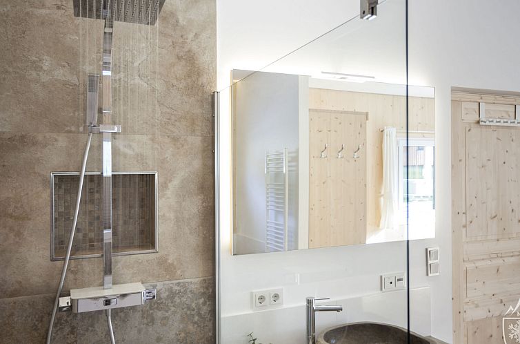 Vakantiehuis M2 Swim Spa 8