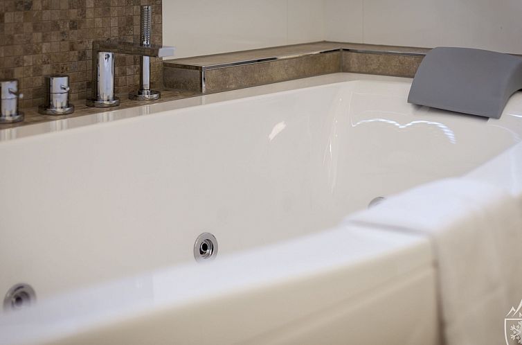 Vakantiehuis M2 Swim Spa 8