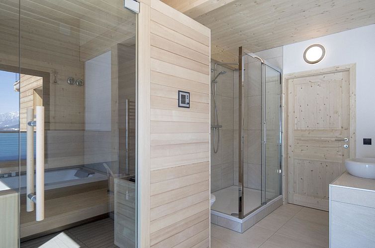 Vakantiehuis Premium # 09 mit Sauna & Swim Spa