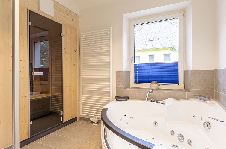 Appartement für 5 P. mit IR-Sauna & Sprudelwanne