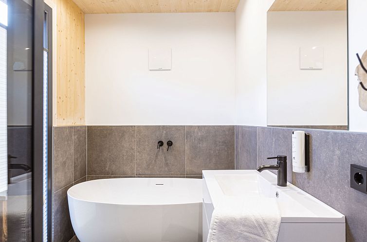 Appartement #4a mit Sauna & Pool