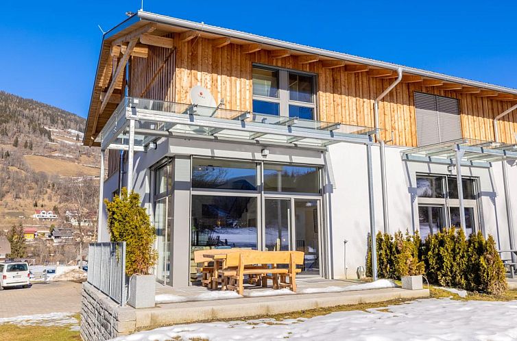 Entdecken Sie den modernen Charme von Kreischberg The Exclusive 13, einem Ferienhaus mit Terrasse in der malerischen Steiermark, Oesterreich.