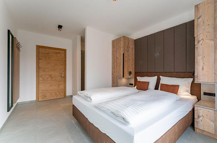 Grebenzen Lodges 49B