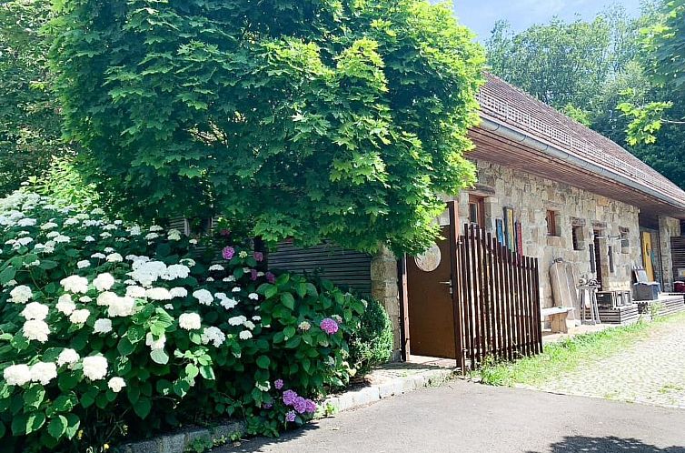 Appartement Idyllisch am Waldrand gelegene Ferienwohnung