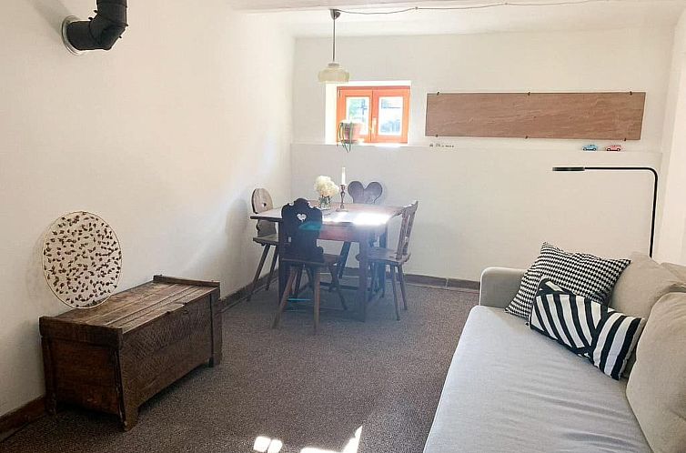 Appartement Idyllisch am Waldrand gelegene Ferienwohnung