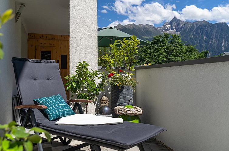 Garden Relax Apart