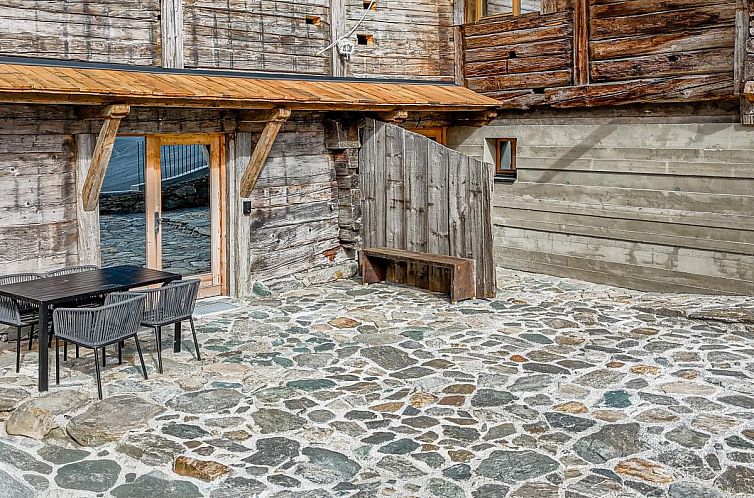 Raneburg 4 Stallhaus