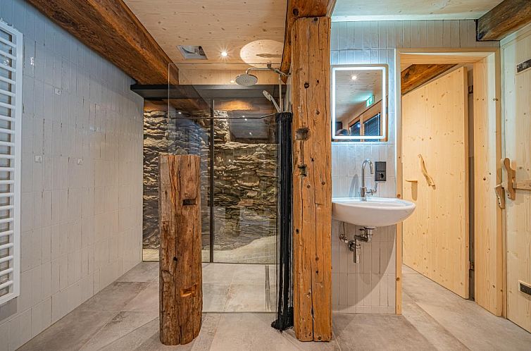 Raneburg 4 Stallhaus