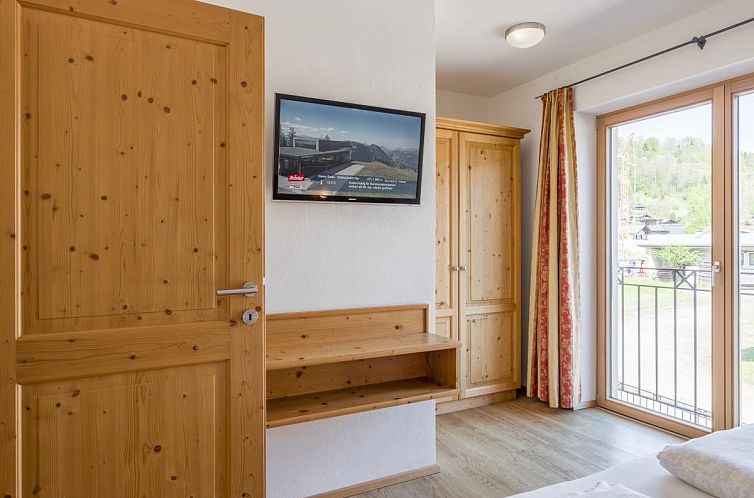 Next to the ski lift A 4