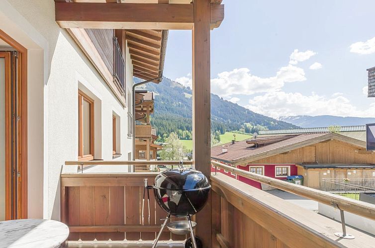 Next to the ski lift A 4