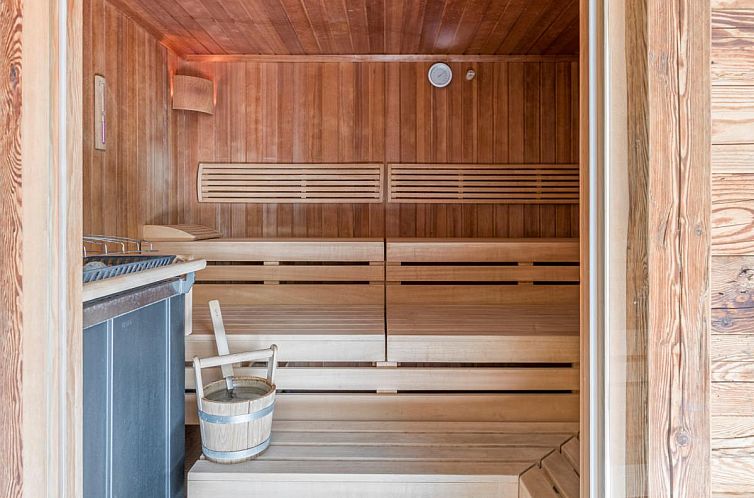 Next To The Skilift A 5 und A 6