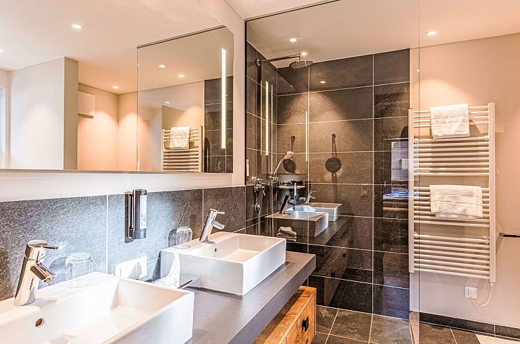 Vakantiehuis Chalet mit 4 Schlafzimmern