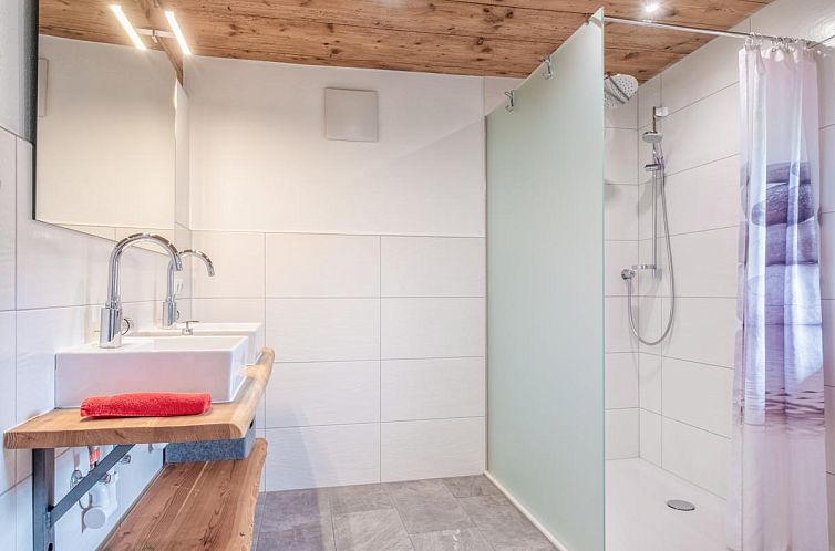 Kraftplatz am Litzlhof Large