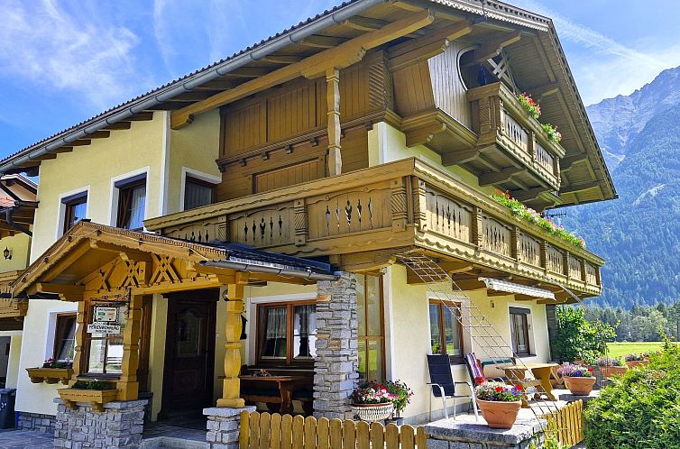 Guest house 1161696 - Apartment Tyrol - Appartement Wiesenhof