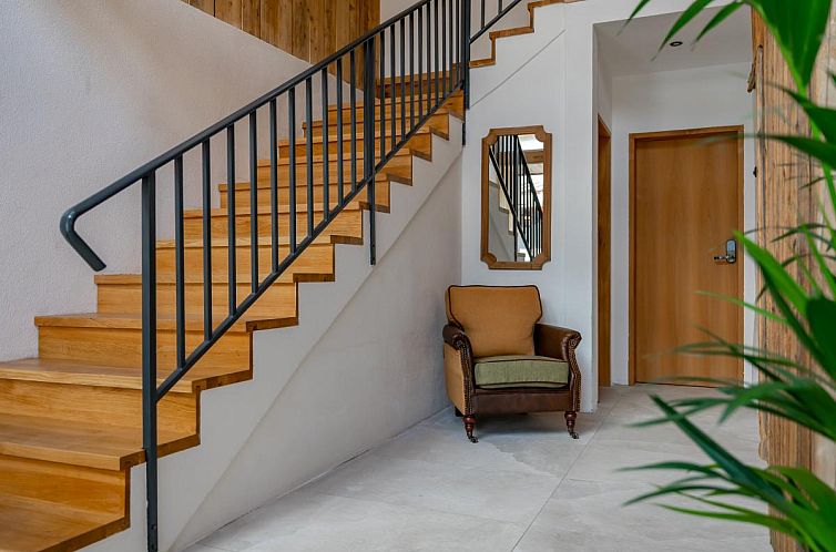 Biber Art Apartment 2