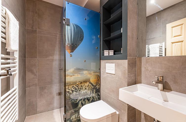 Biber Art Apartment 2