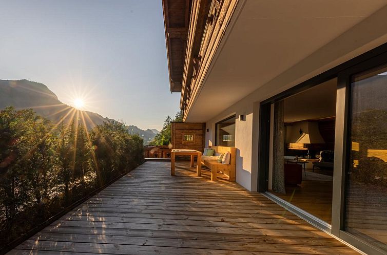 City Hide-Away Hahnenkamm Top 1