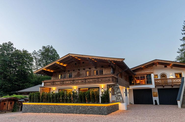 City Hide-Away Hahnenkamm Top 1