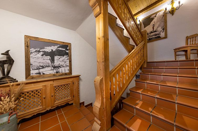 City Hide-Away Hahnenkamm Top 1