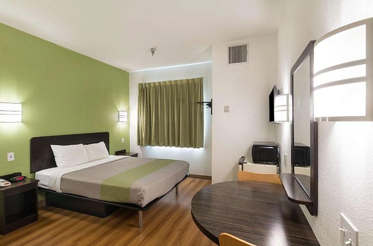 Motel 6-Hillsboro, TX