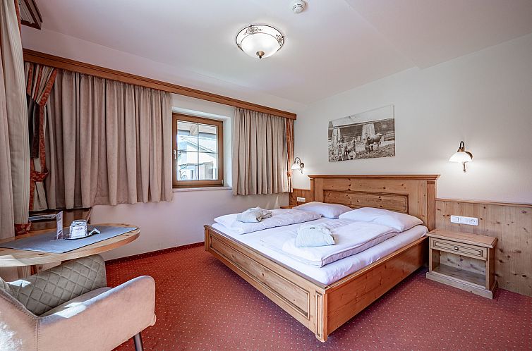 Anders in Brixen im Thale