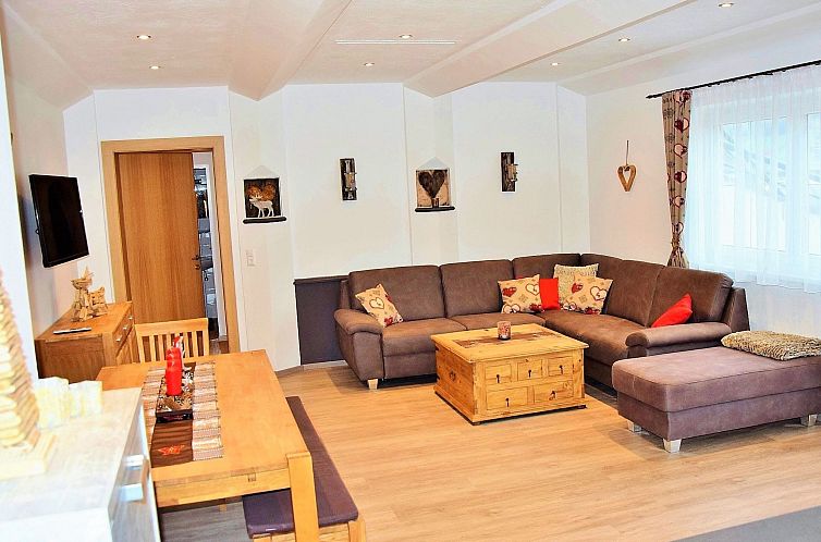Appartement Luxuswohnung im Tiroler Almstil