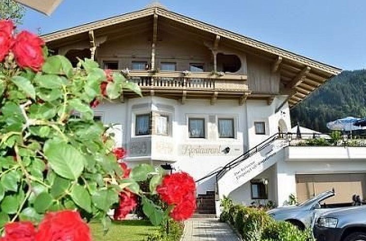 Appartement Luxuswohnung im Tiroler Almstil