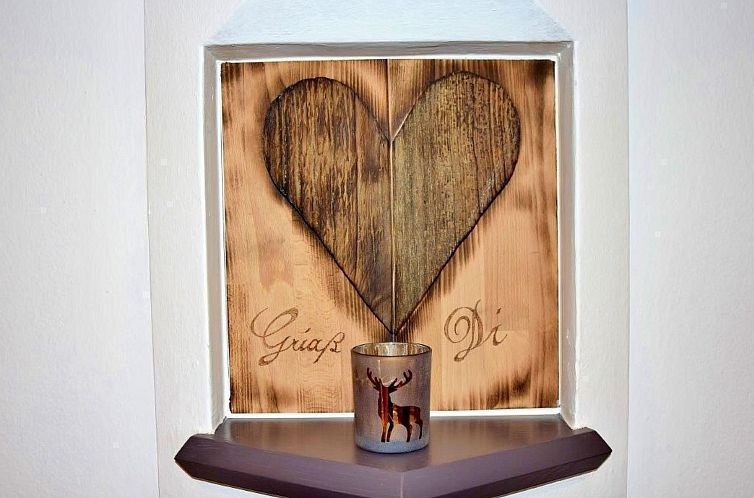 Appartement Luxuswohnung im Tiroler Almstil