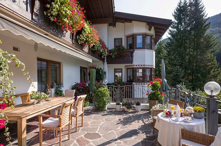Guest house 1166015 - Apartment Tyrol - Appartement Appartement Gartenblick