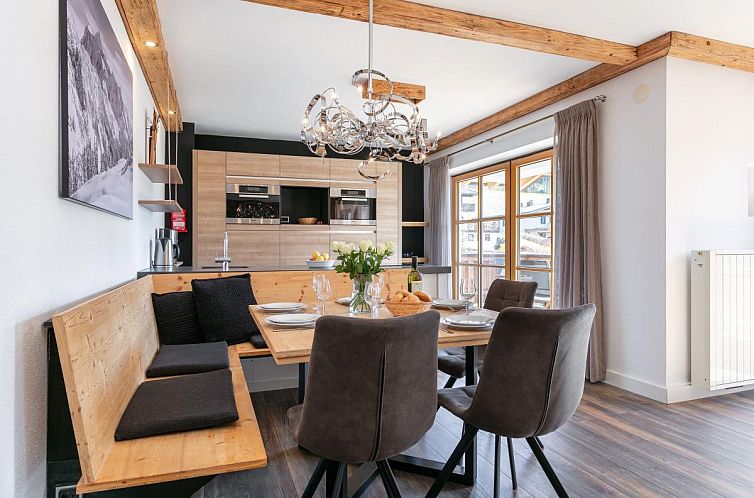 Kaiser Residence Top 2