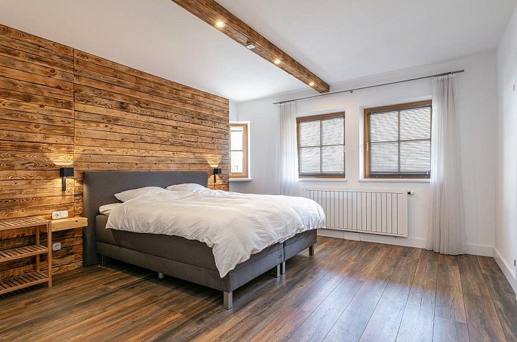 Kaiser Residence Top 2