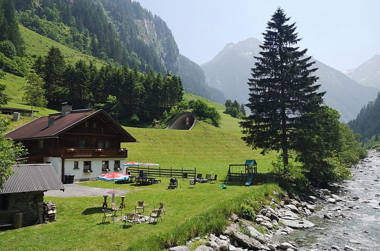 Guest house 1167282 - Holiday property Tyrol - Vakantiehuis Farm Eben