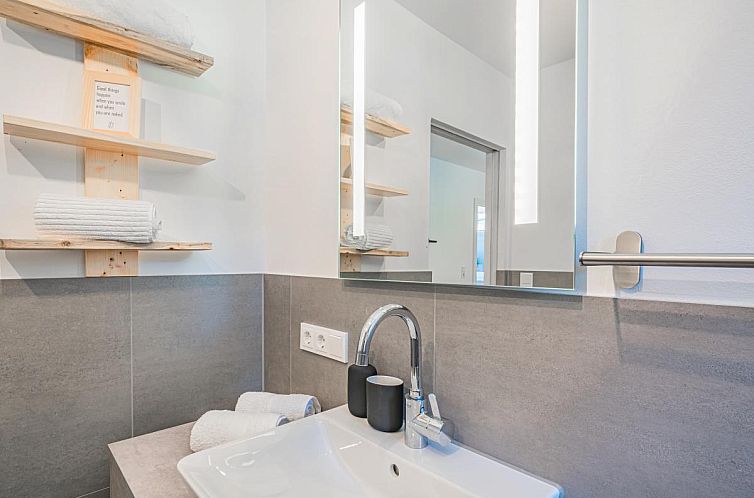 Tirola Bude Lisi Sepp Top 3-4