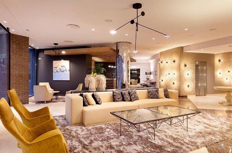 Apartaments SB Corona Tortosa