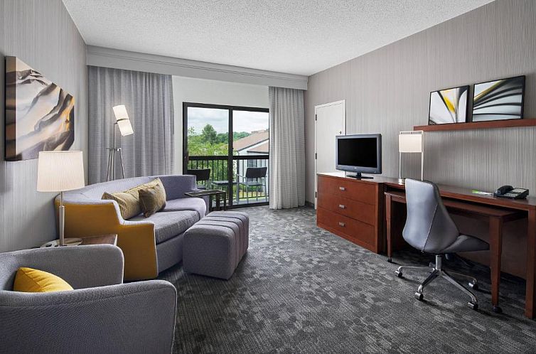 Courtyard by Marriott Pittsburgh Airport