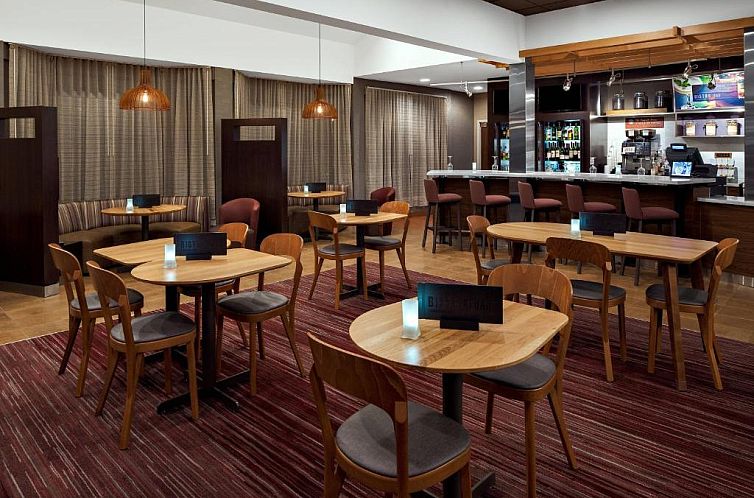 Courtyard by Marriott Pittsburgh Airport