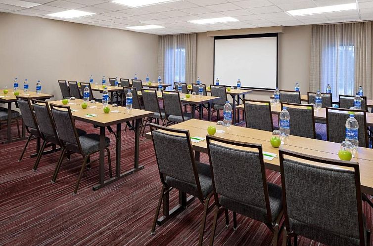 Courtyard by Marriott Pittsburgh Airport